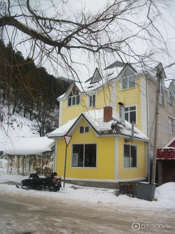 У аллы теберда. Теберда у аллы. Домбай отель у аллы. Домбай гостиница «у аллы» у аллы. Теберда у аллы.