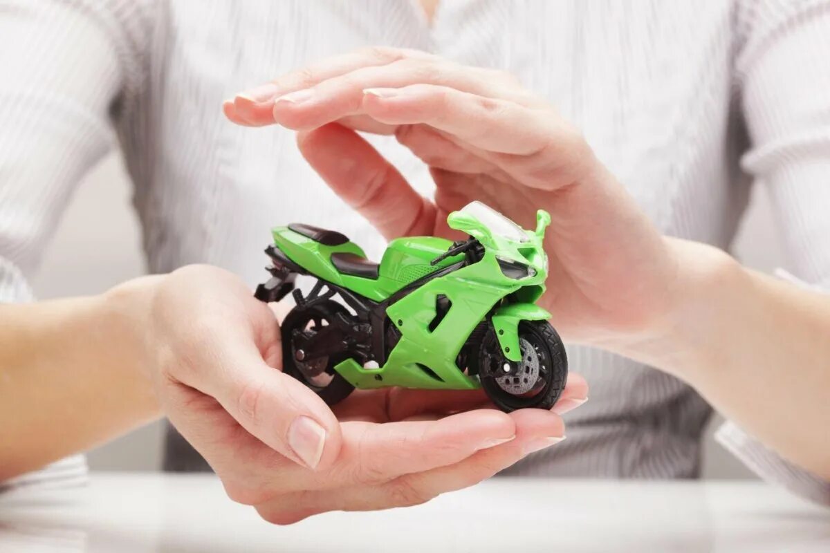 Страховка на мотоцикл 2024. Страхование мотоцикла. Страховка на мотоцикл. ОСАГО на мотоцикл. Застраховать мотоцикл.
