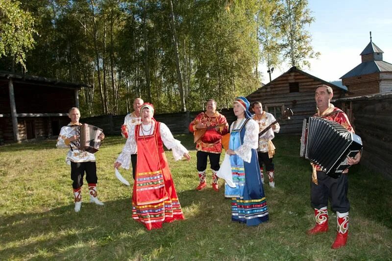 Русские народные танцы в деревне. Деревенские частушки. Деревенские гуляния с гармонью. Деревенские посиделки. Плясать и веселиться