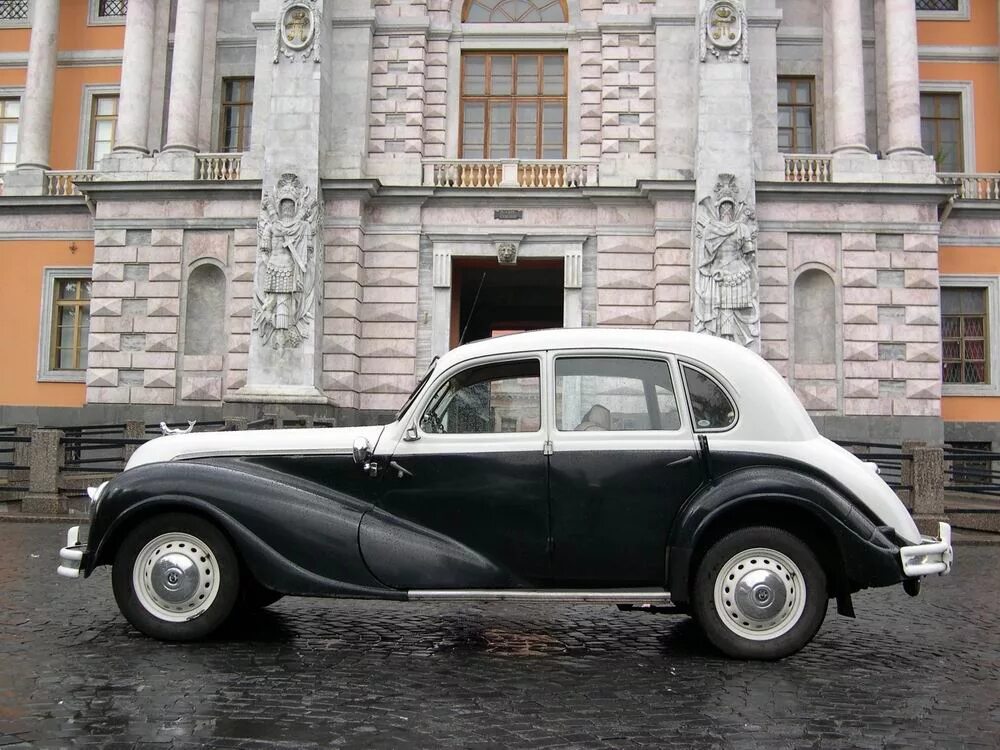 70 лет - и все в Беларуси. История раритетного BMW 340