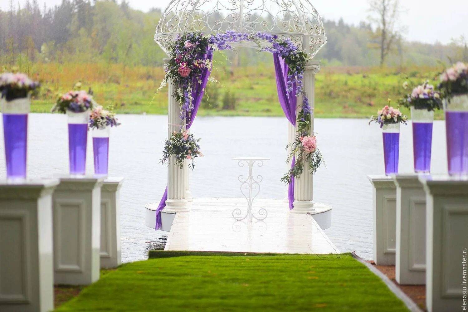 Выездная регистрация. Свадебная арка в сиреневом цвете. Свадебная арка в лавандовом цвете. Свадебная арка фиолетовая.