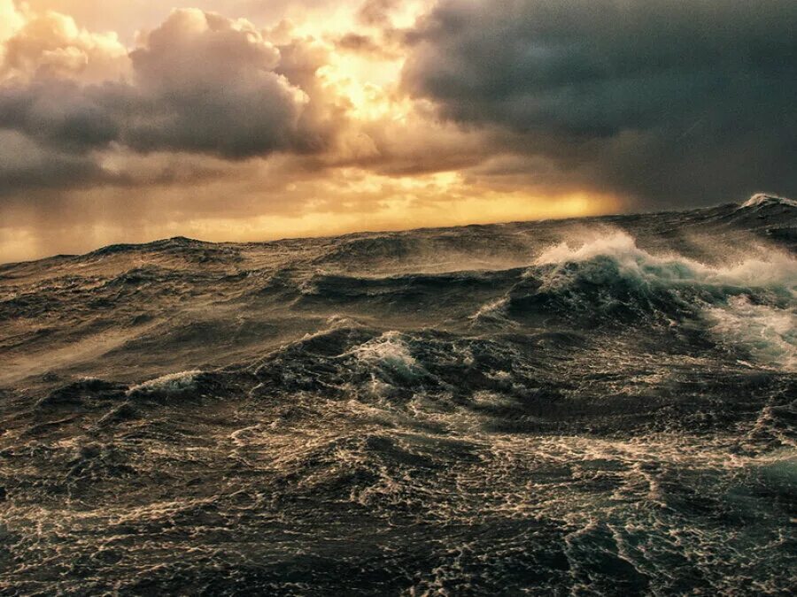 Море шторм картинки. Тихий океан шторм. море шторм. буря на море. шторм в океане.