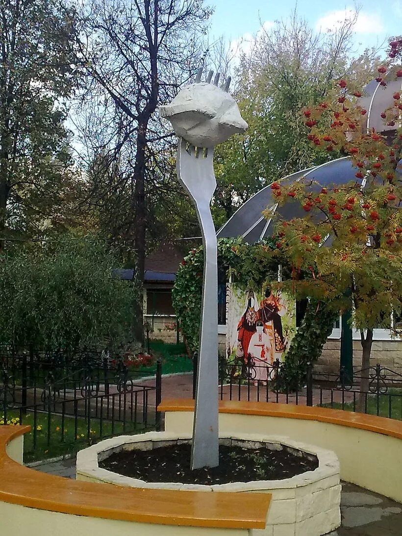Памятник пельменю в ижевске фото Еще 5 "гастрономических" арт-объектов России Наталья Шафер Дзен