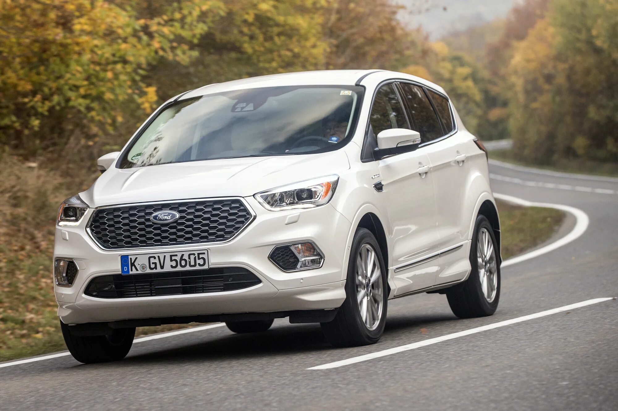 Форд куга 1 дизель купить. Ford Kuga Vignale. Kuga Vignale 2018 Ford. Vignale Ford Kuga 2 Restyling. Куга 2 решетка Vignale.