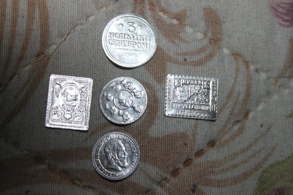 Водочные монеты. Водочные серебряные монеты. Авито монета серебро