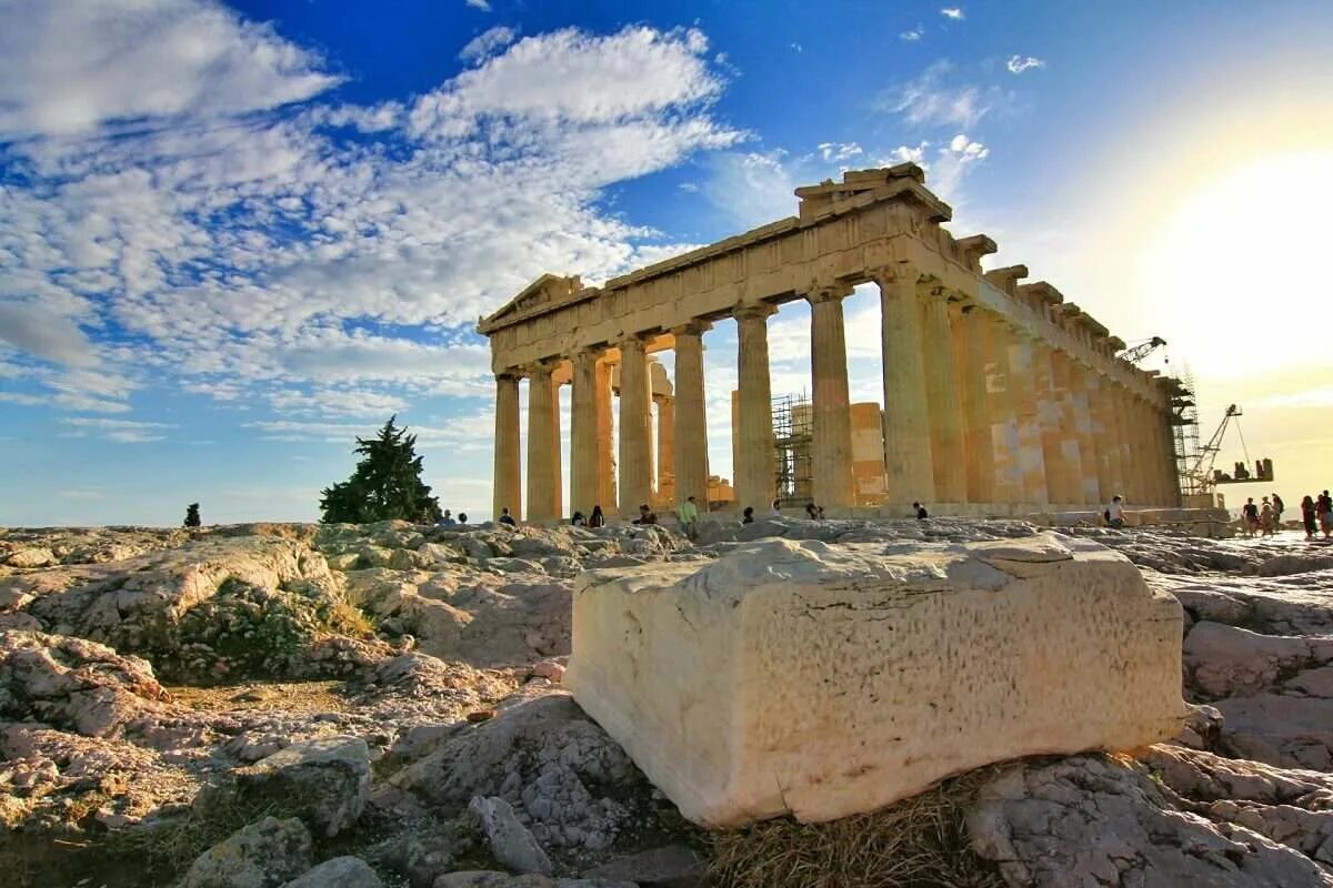 Самая большая греческая. Парфенон Греция. Парфенон в Афинах. Афинский Акрополь Греция. Афины Акрополь Парфенон.