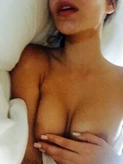 Madison Reed nude leaked pics.