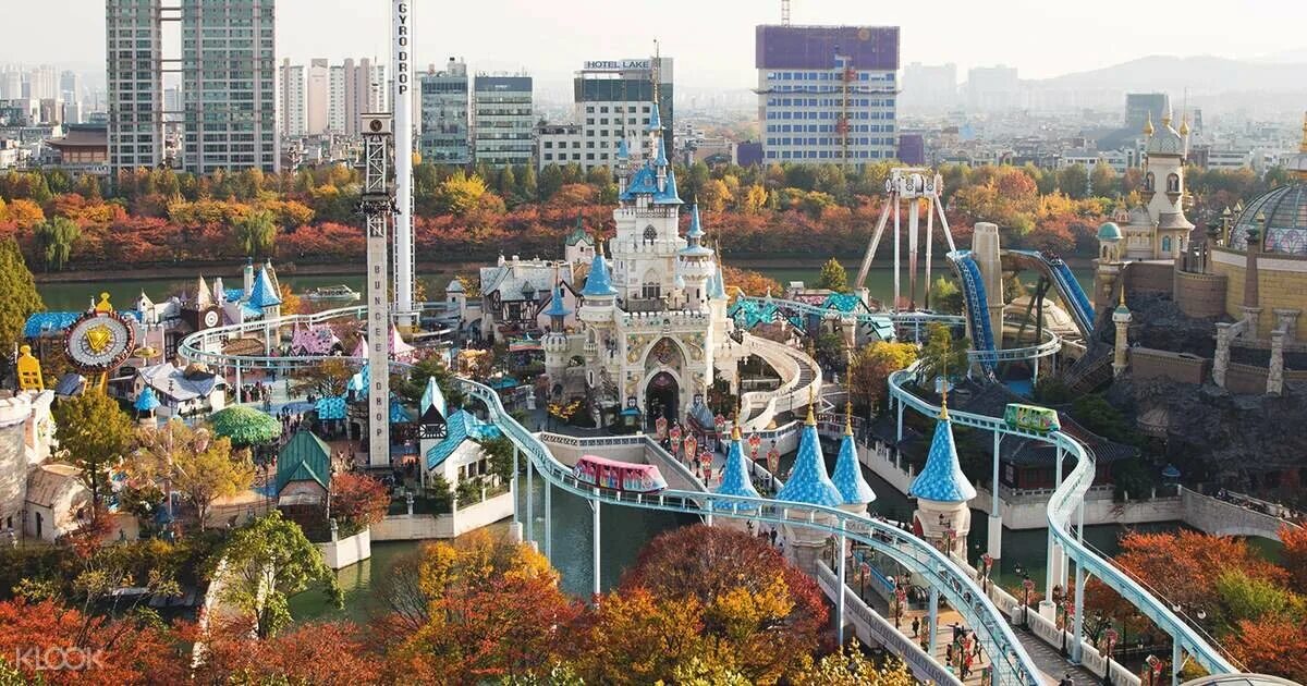 Парк аттракционов Сеул Lotte World. Южная Корея парк Лотте ворлд. Парк аттракционов в Южной Корее Lotte World. Мир Лотте , Сеул, Южная Корея (Lotte World). Развлечения южном