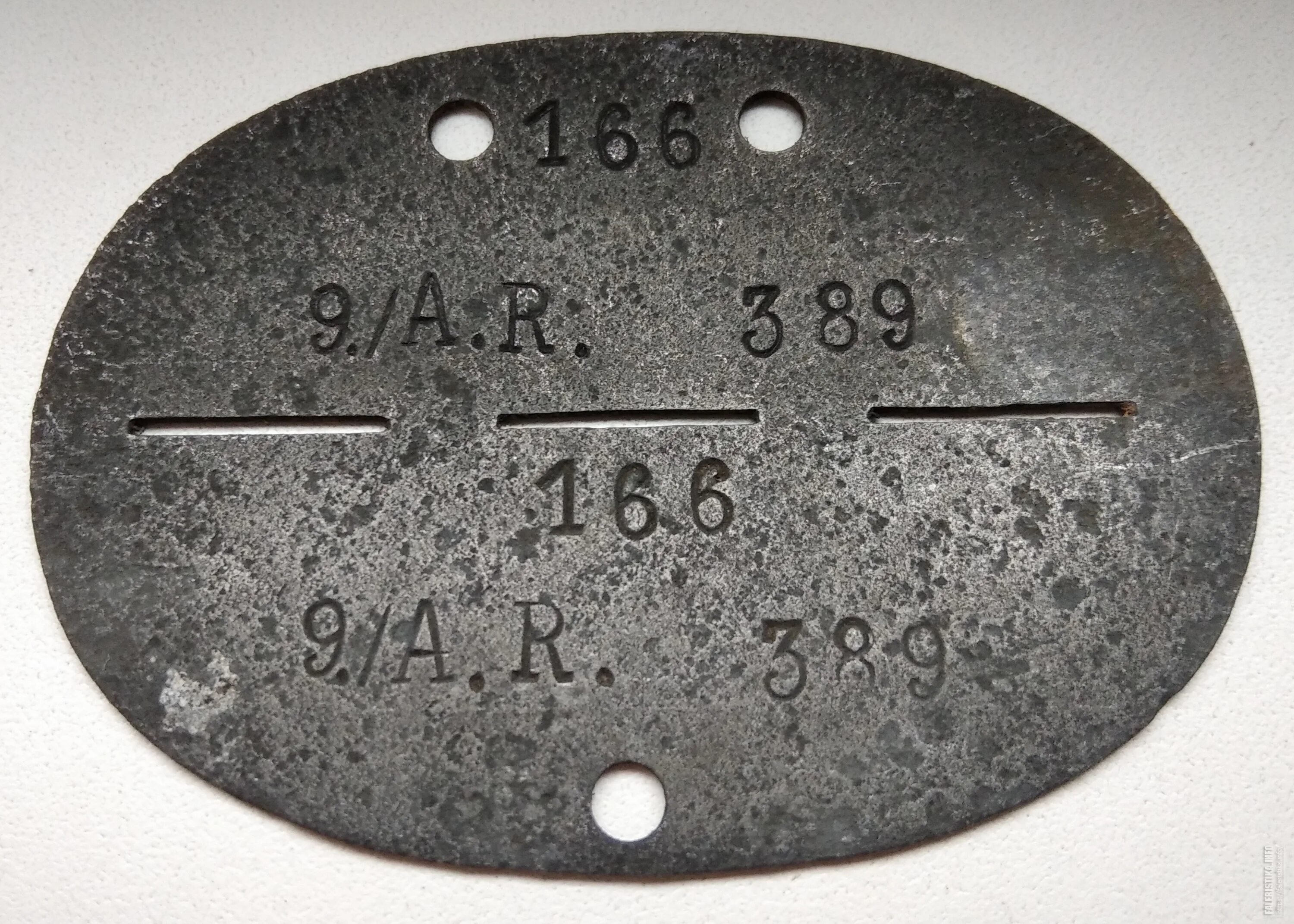 Жетоны каравана танки. Batt 665 wehrmacht лоз жетон. опознавательные жетоны вермахта. немецкий жетон. немецкий опознавательный жетон.