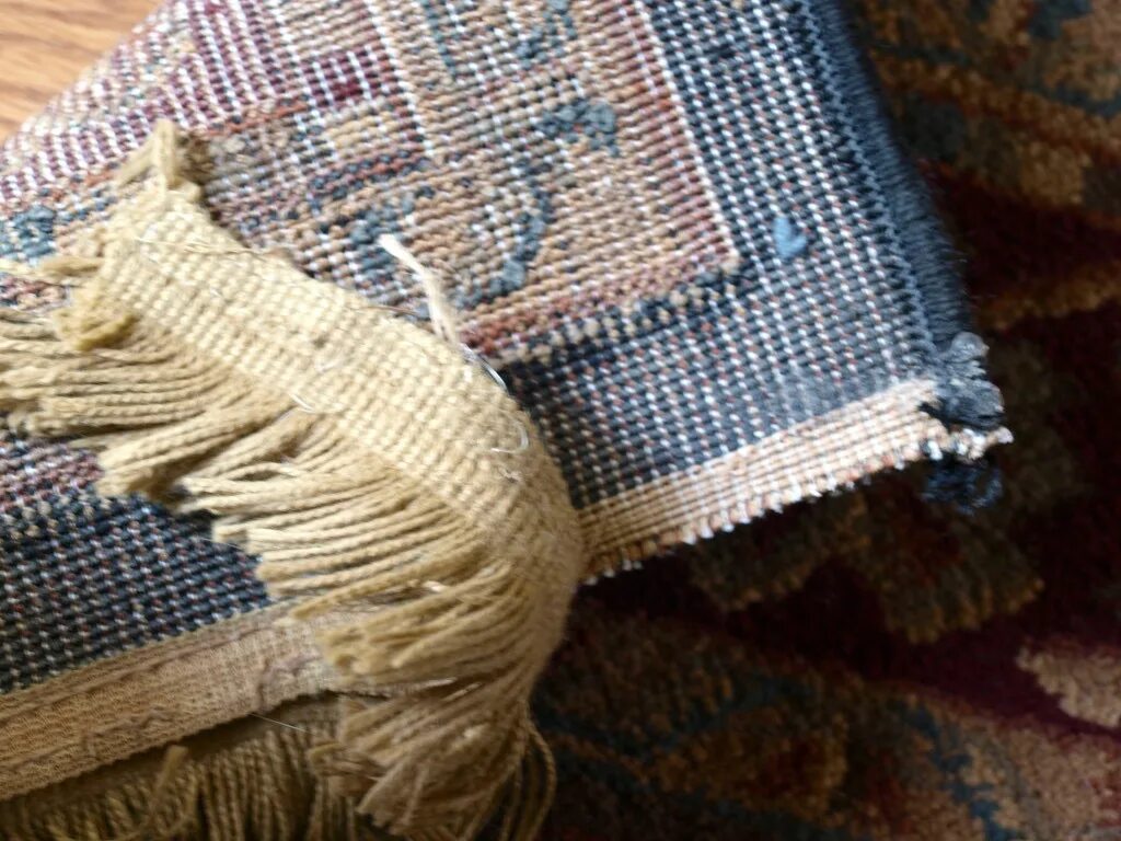 Бахрома на сетке. Ткань фасонная с бахромой. Шторы с бахромой на кухню красные. 5. Бахрома красная.