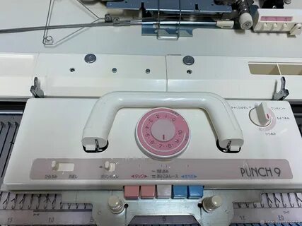 Инструменты: ВЯЗАЛЬНАЯ МАШИНА BROTHER KH-260.