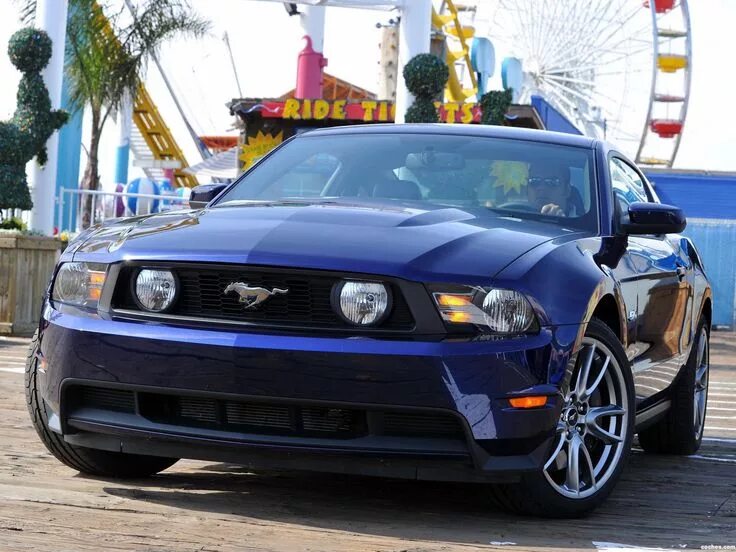 Форд мустанг 5. Ford mustang gt 2013. Найти форд мустанг. Форд мустанг шелби красный. Форд мустанг 2009.