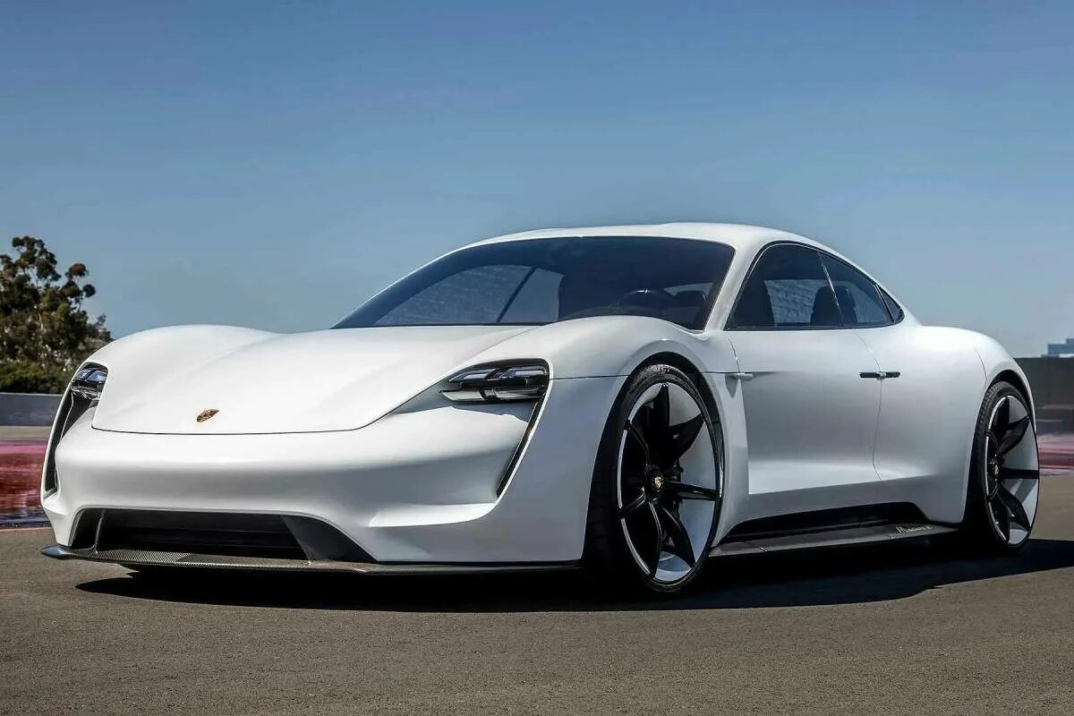 2020 porsche taycan turbo s. Porsche taycan turbo s 2021. Электромобиль porsche taycan. Porsche taycan 4s. Тайкан машина.