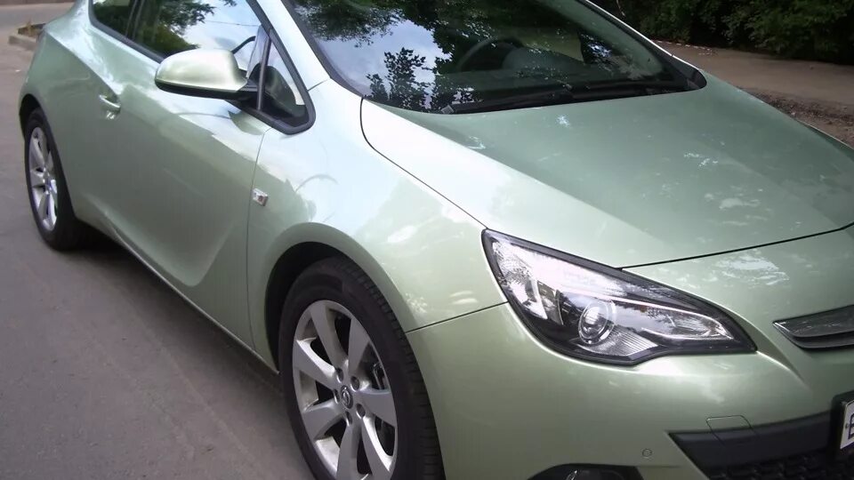 Astra code. Opel astra j зеленая. silky shadow opel astra. opel astra j gtc цвета кузова.