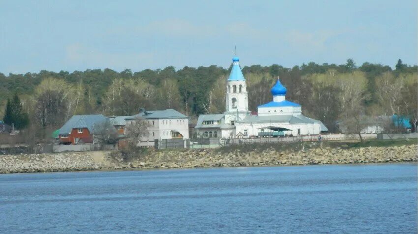 Васильево погода завтра. Поселок Васильево Зеленодольский район. Храм посёлок Васильево Зеленодольский район. П Васильево Зеленодольского района Республики Татарстан. Крестовоздвиженская Церковь Васильево.