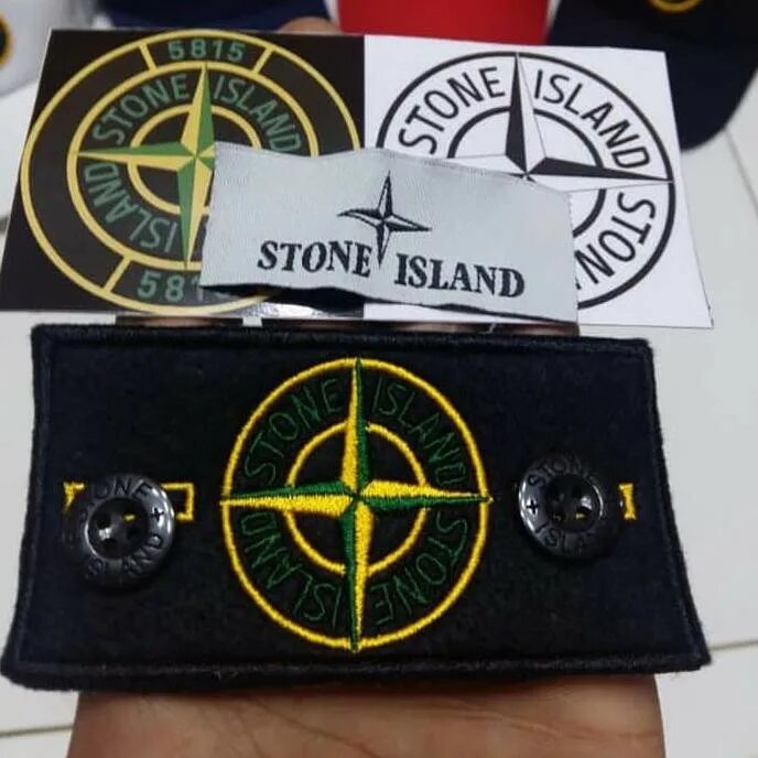 Патчи стоун айленд. Stone Island патч. Термо патч Stone Island. Патч Локомотив Stone Island. Патч Stone Island оригинал.