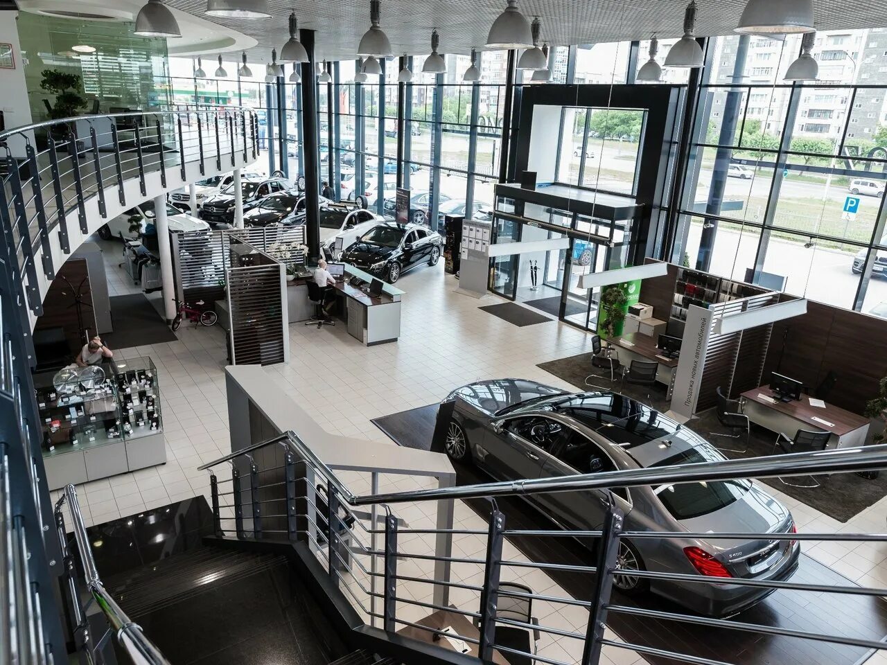 Mercedes benz красноярск. Красноярск мерс. Mercedes benz красноярск. Mercedes орион. Mercedes орион.