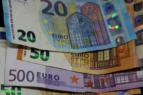 Продать купюры евро