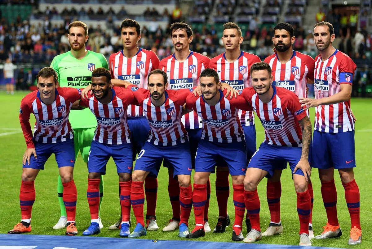 Атлетико чемпион 2014. Atletico de madrid состав. atletico madrid champions. самый титулованный команда футбола в испании. командное фото атлетико мадрид 2025.