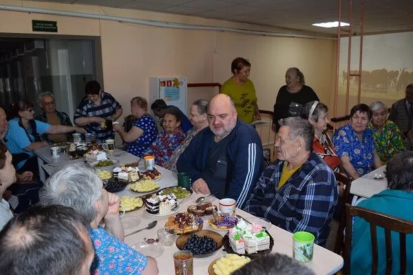 Дома для престарелых и инвалидов 88007754613 добро. Огбусо «ново-ленинский дом-интернат для престарелых и инвалидов». новоленинский дом интернат для престарелых иркутск. тарусский дом-интернат для престарелых. новоленинский дом интернат для престарелых концерт.
