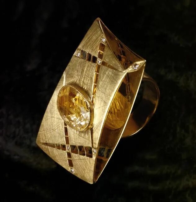 Gold sail