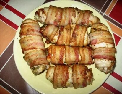 Рулетики с беконом и грибами в духовке