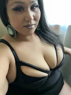 The bigger the earrings.. ✨ t.coI3iDkKZzeK 