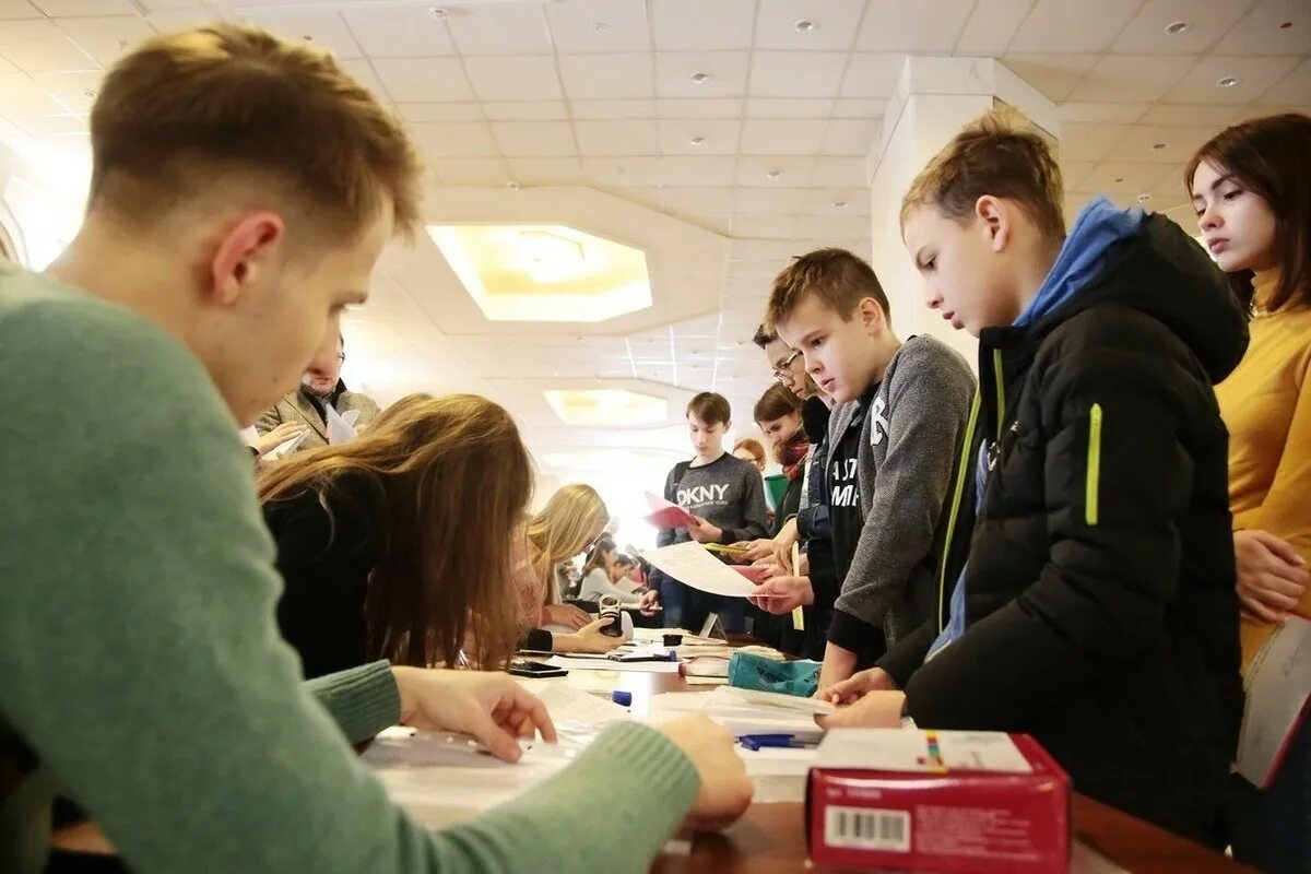 Российские школьники получат. Покори воробьёвы горы 2020-2021.