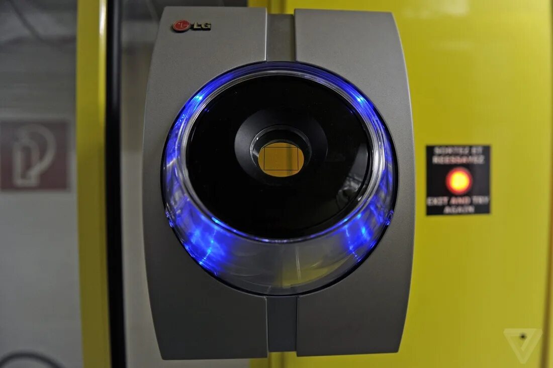 идентификация по сетчатке и радужной оболочке глаза. что такое технология идентификации по сетчатке глаза. сканирование сетчатки глаза. сетчатка глаза биометрия. сканирование сетчатки глаза.