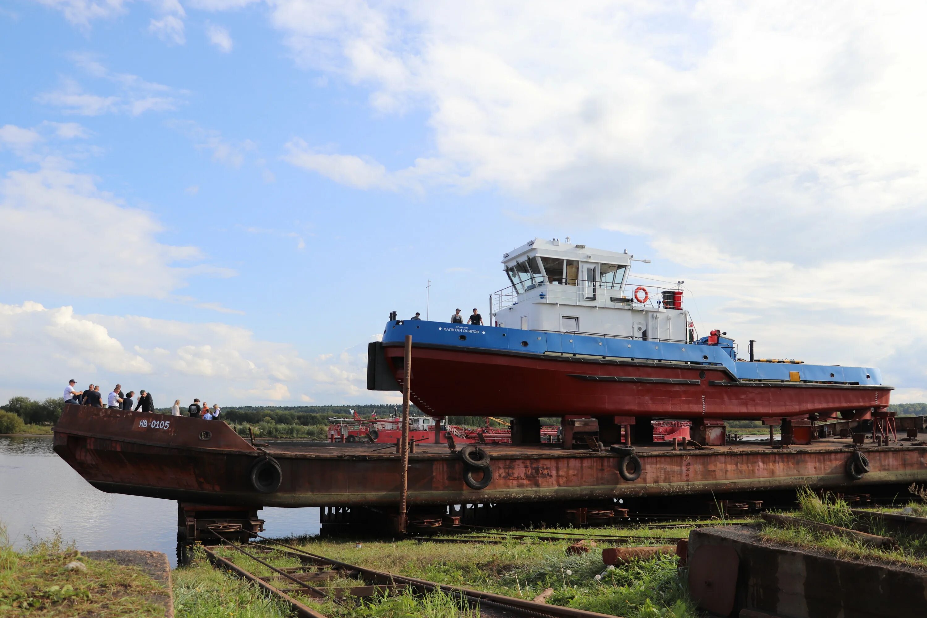 Радиоуправляемый буксир heng long seaport work boat 40mhz - 3810. Сейвал буксир. Буксир обеспечения multicat 600-1000. Буксир 705бм. Буксир толкач прибой.
