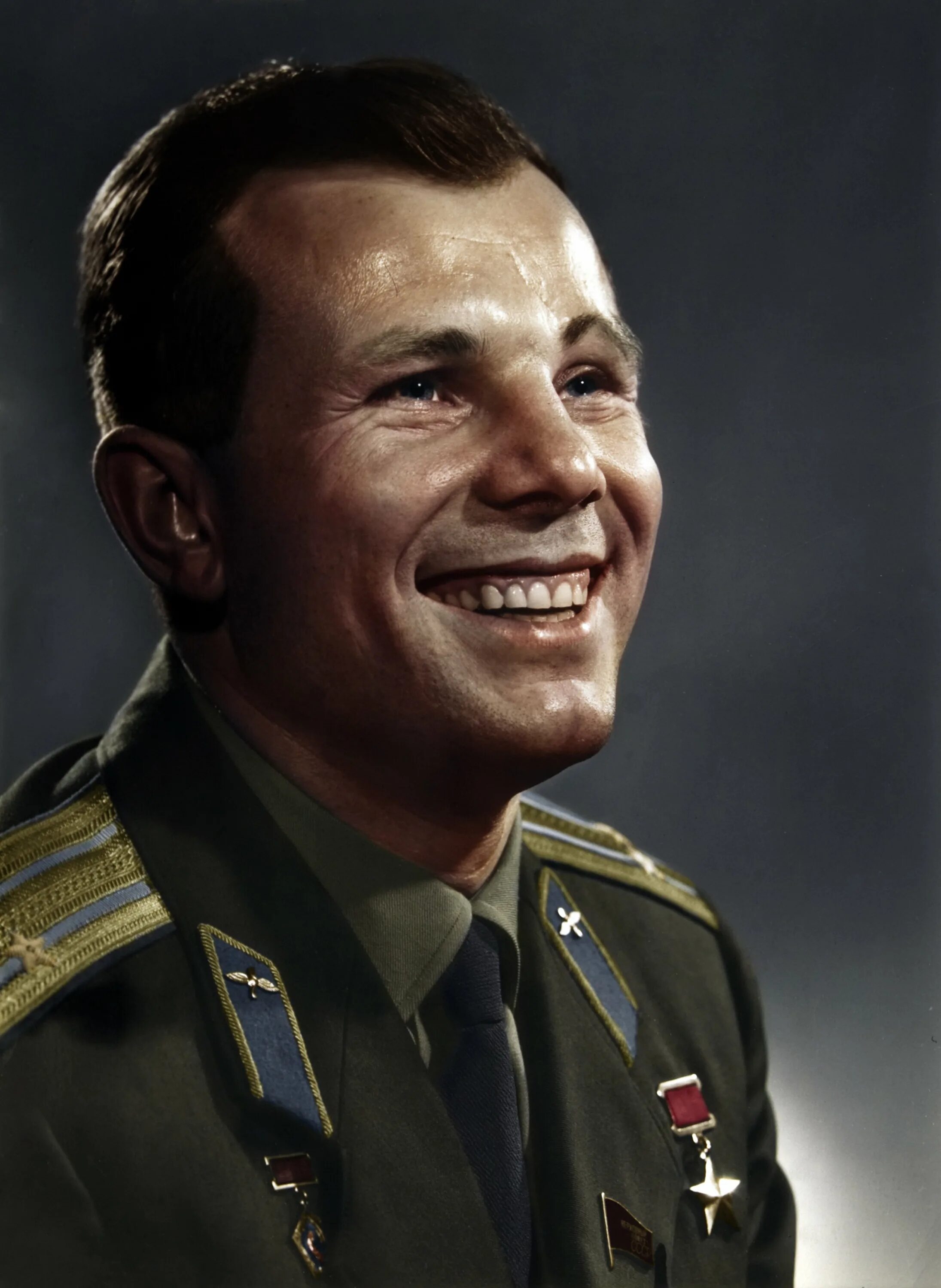 Портрет ю Гагарина. Когда родился гагарин космонавт