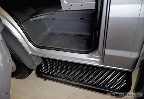 Подножка газель некст