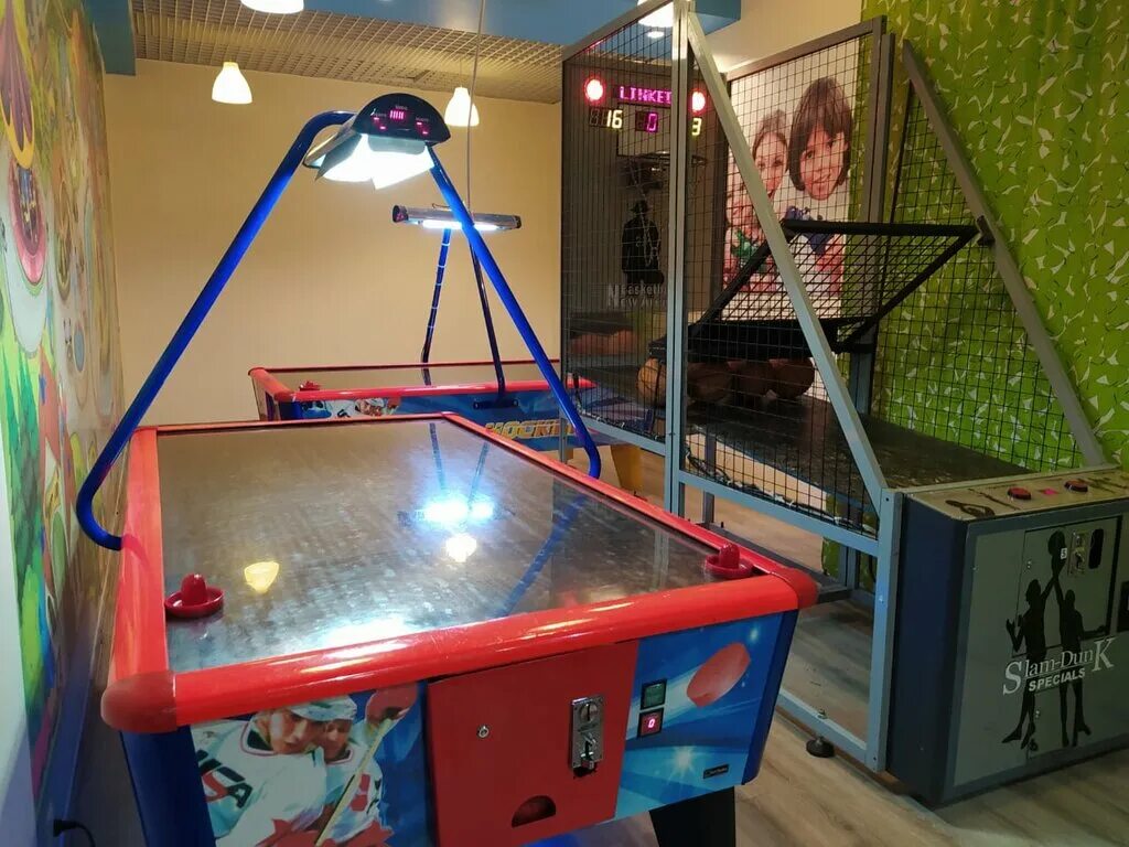 игроград дачный поселок лесной городок. игроград лесной городок. детская дорожка в боулинге. развлечения в москве для детей 12 лет. игроград дачный поселок лесной городок.