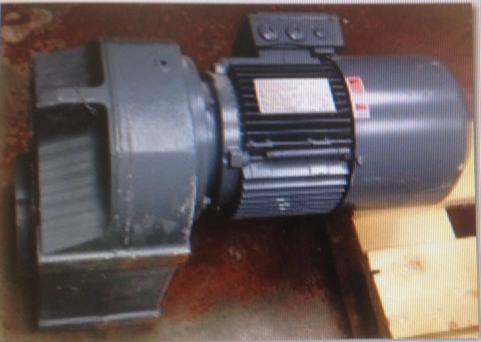 Мотор редуктор fa. Мотор-редуктор fa 77. Мотор-редуктор faf 87. Мотор-редуктор fa97 3d модель. Трёхступенчатый редуктор motovario.