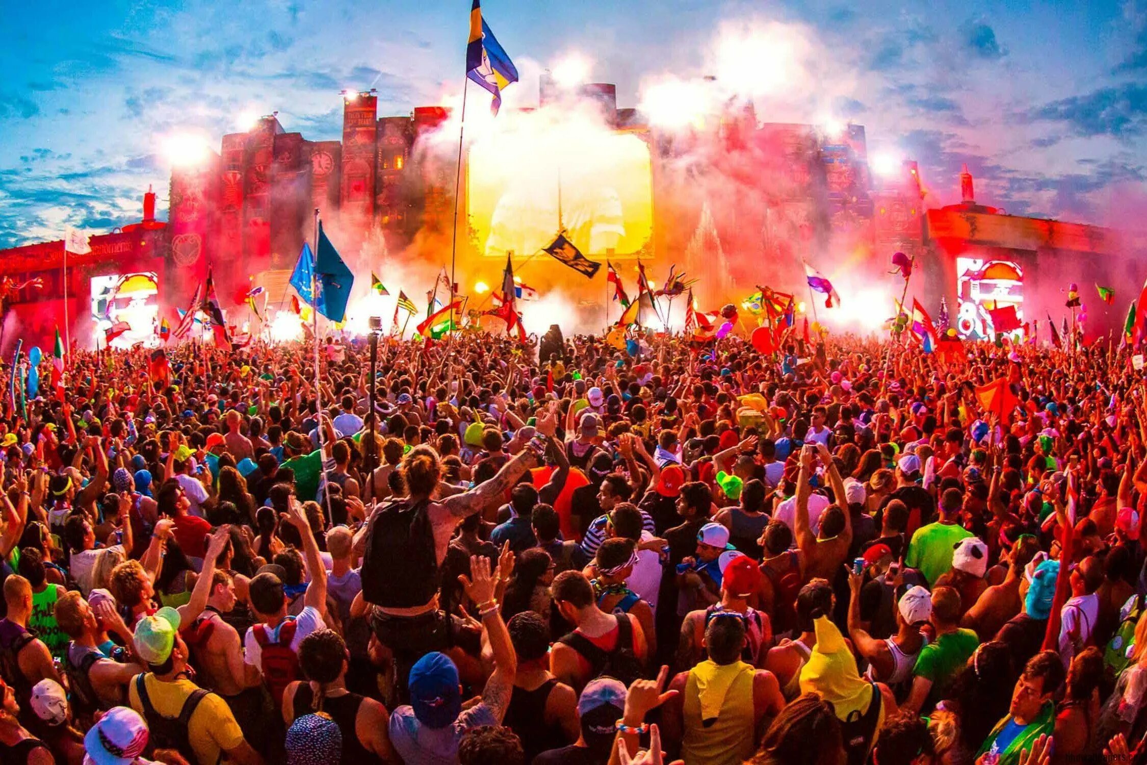 The music of malaysia. Диджей на фестивале. World music festival. Wagakki band. World music festival.