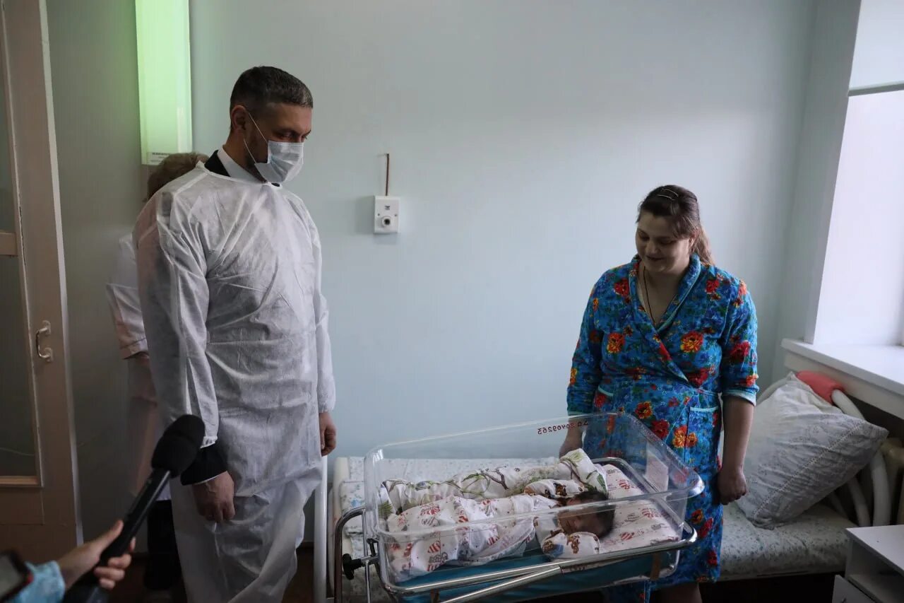 Акушерия фото. Как рожают девчонки. Как рожают девчонки. Беременные женщины рожают. Как рожают девчонки.