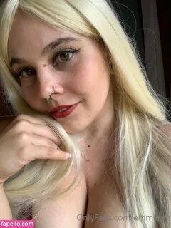 Emmy Suicide  J Cup Emmie  Sg_emmy  emmie.sg  sg_emmie Nude L...