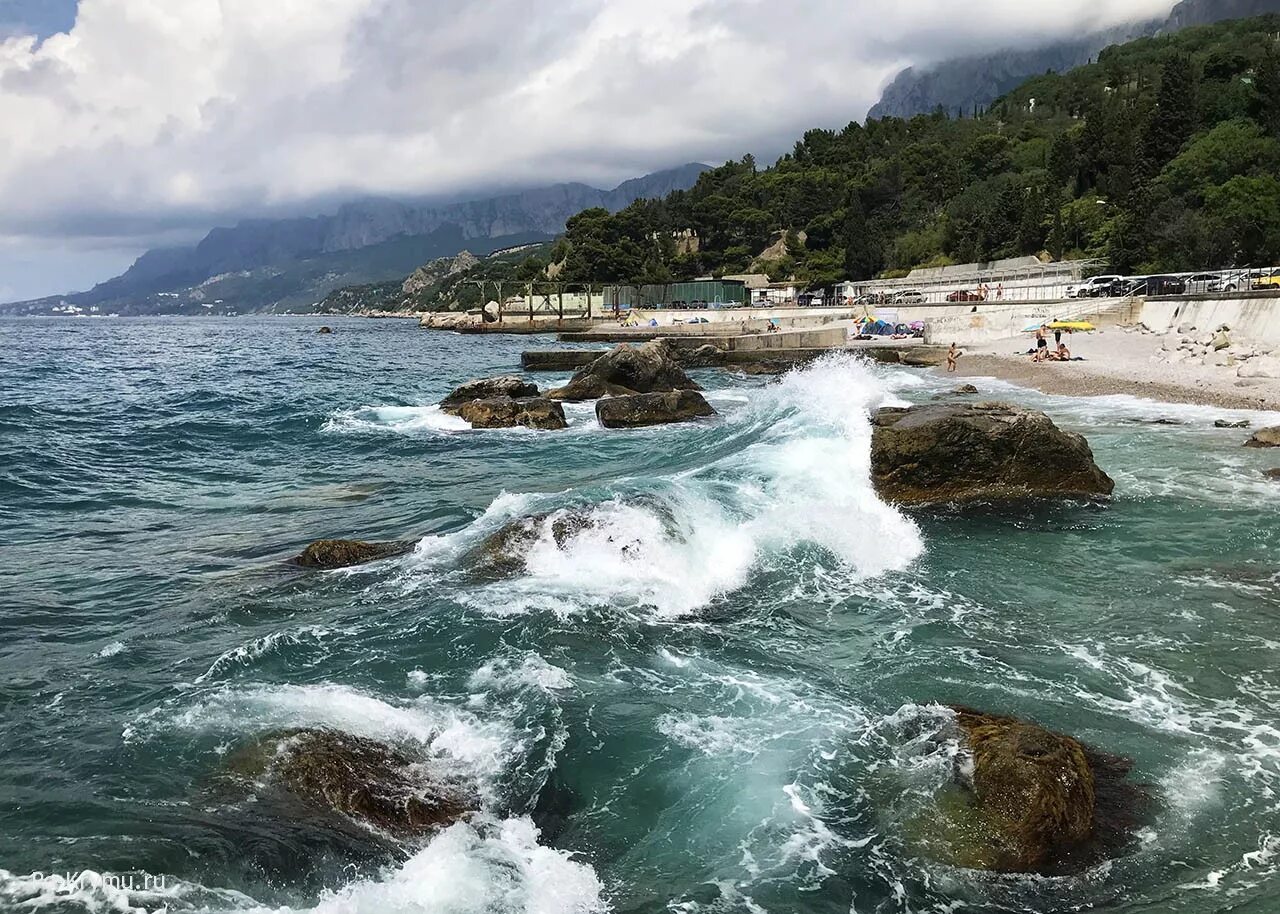 Парковое ялта. Ялта берег моря. Ялта пляжи 2023. Крымский берег ялта. Отель ливадийский spa-отель ялта.