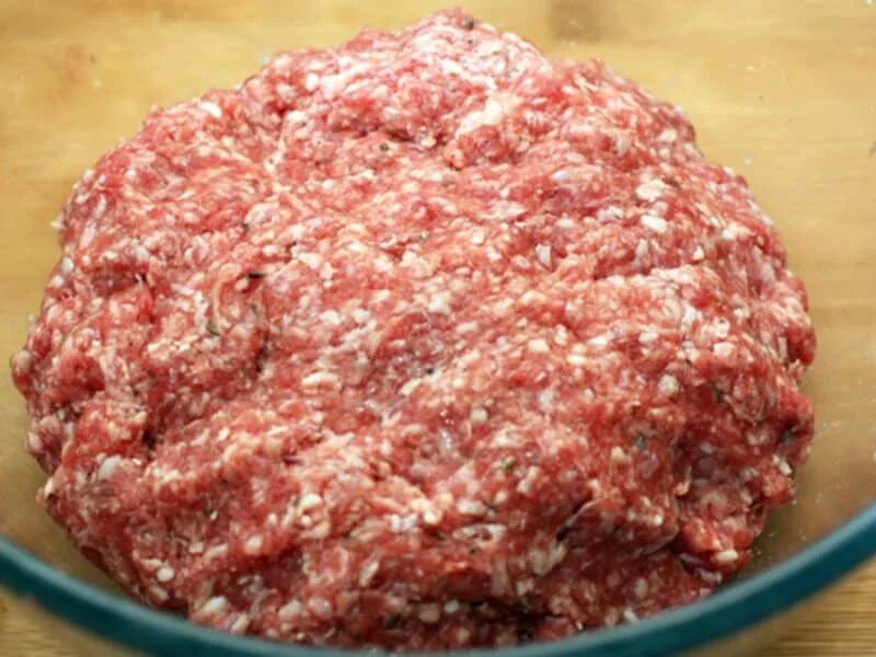 Как приготовить домашний фарш из свинины. Мясо для котлет. мясной фарш для котлет. готовый фарш для котлет. говяжий фарш готовый.