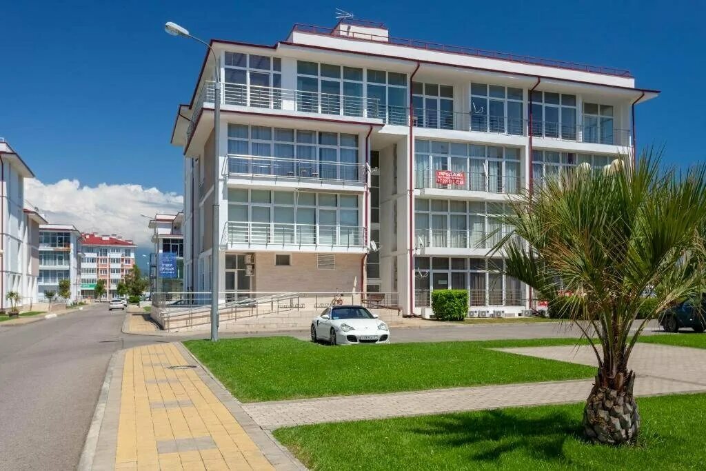 Адлер соколиная 9/2. Сочи адлерская 1. Жк олимпийский адлер. У рафаэля адлер. Идиллия сочи отель.