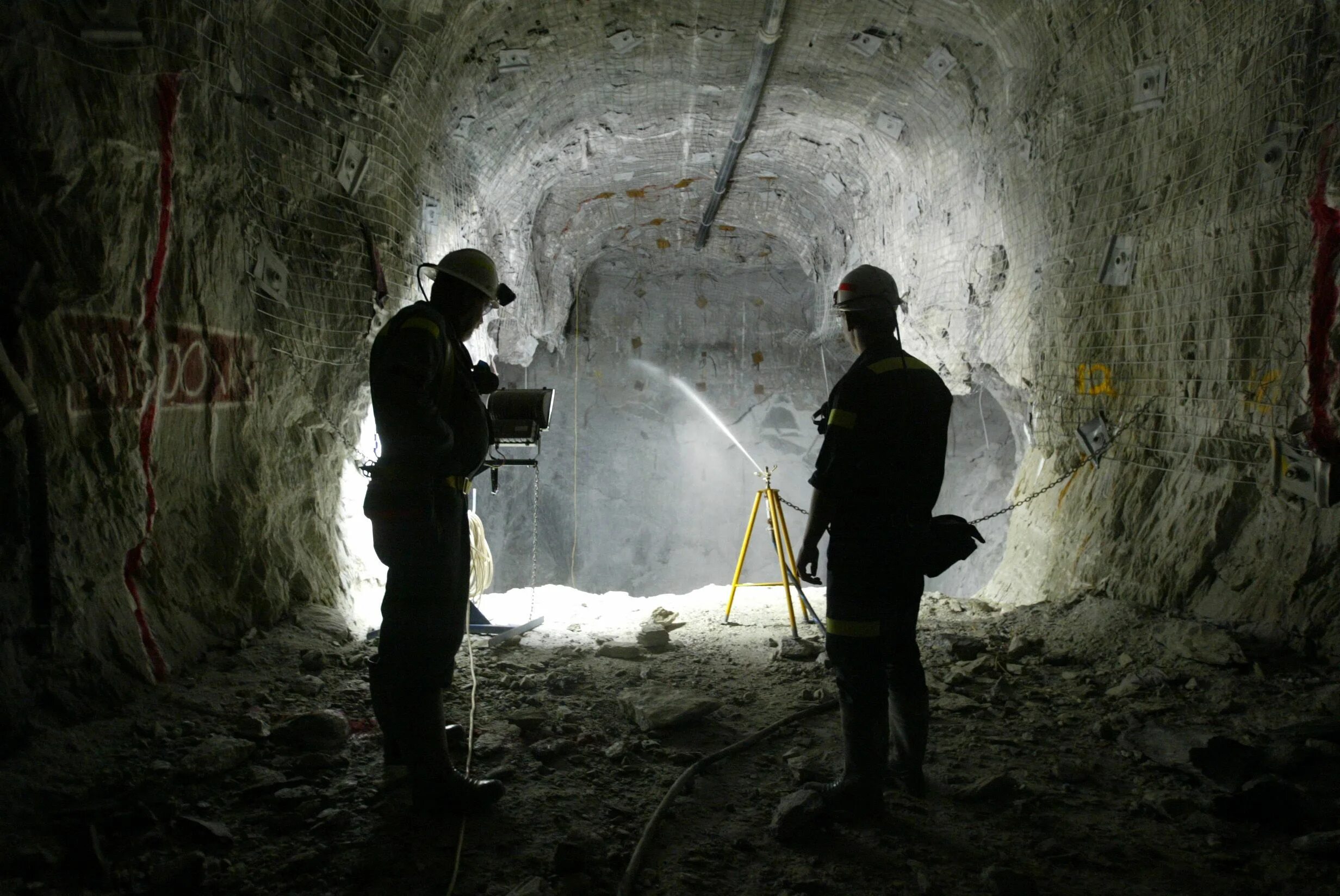 Underground Mining. Underground Blasting. Rock Blasting Mining. Rock Blasting in mine. Voices miners