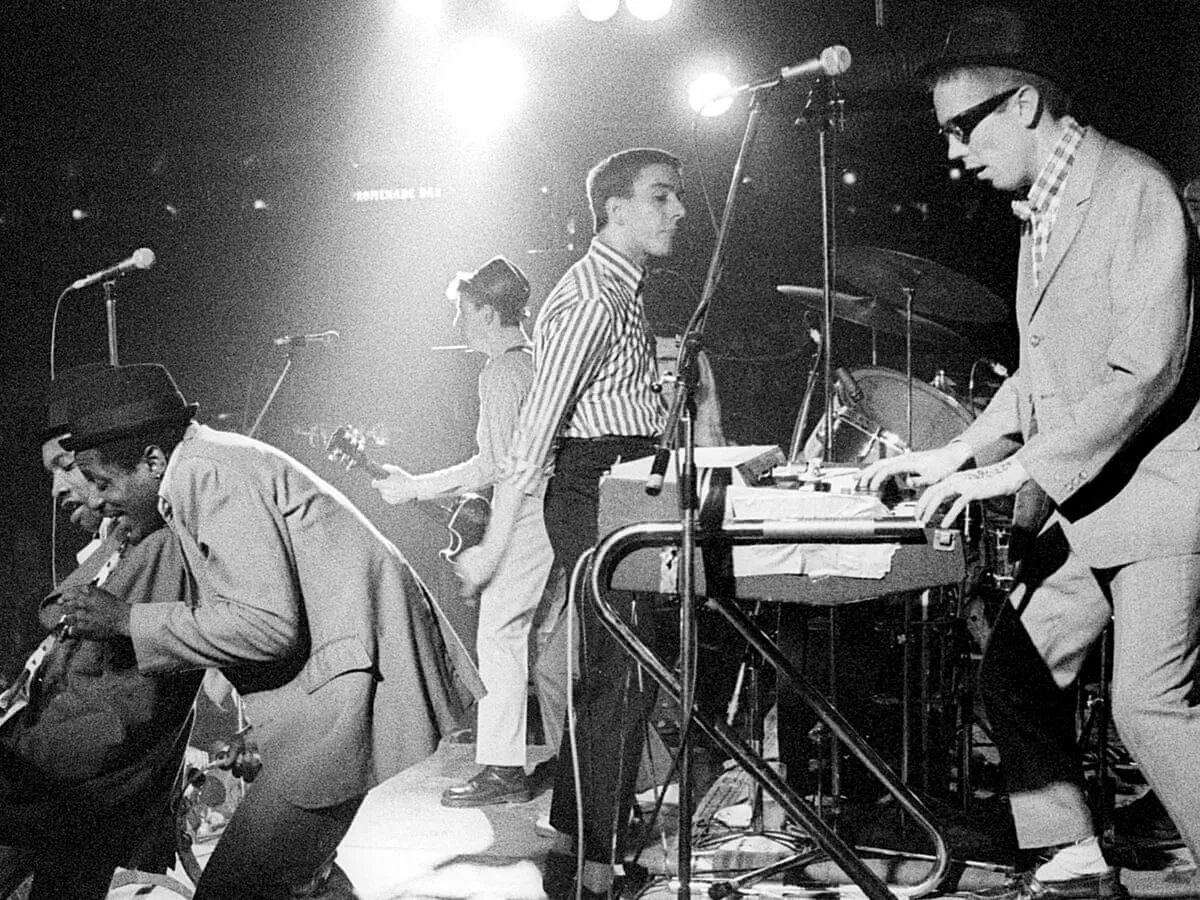 The Specials группа. The Specials Gangsters. СКА 2 Tone. Jerry Dammers the Special. Tones клуб