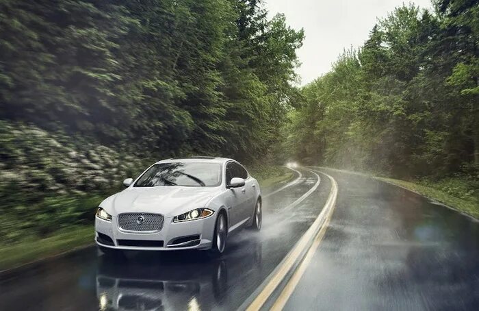 Jaguar о полном приводе : Off-road drive