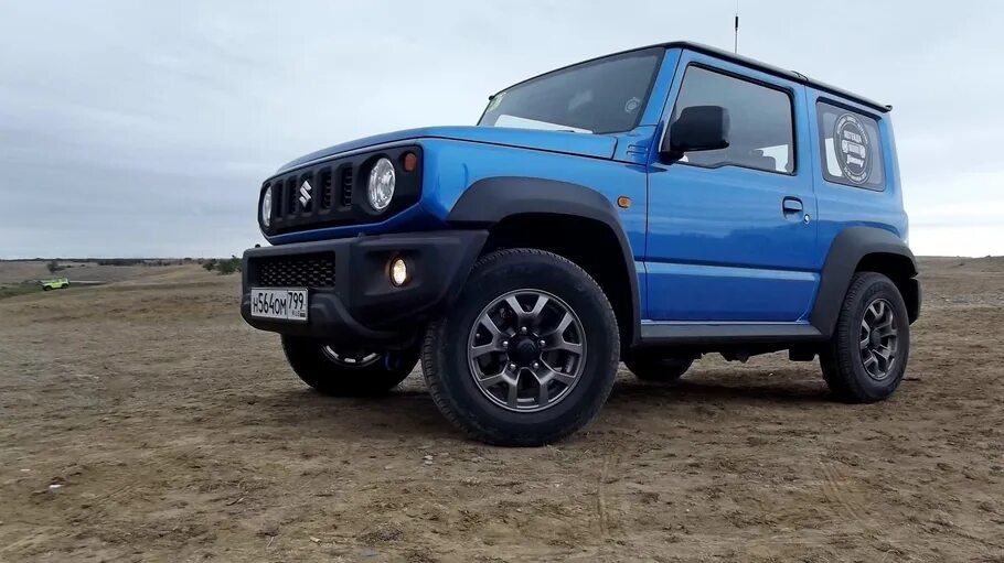 Сузуки джимни драйв2. Suzuki jimny 6x6. сузуки джимни тест драйв. тест драйв сузуки джимни 0.7 литра 4 поколения. сузуки джимни 5-ти дверный видео тест-драйв.