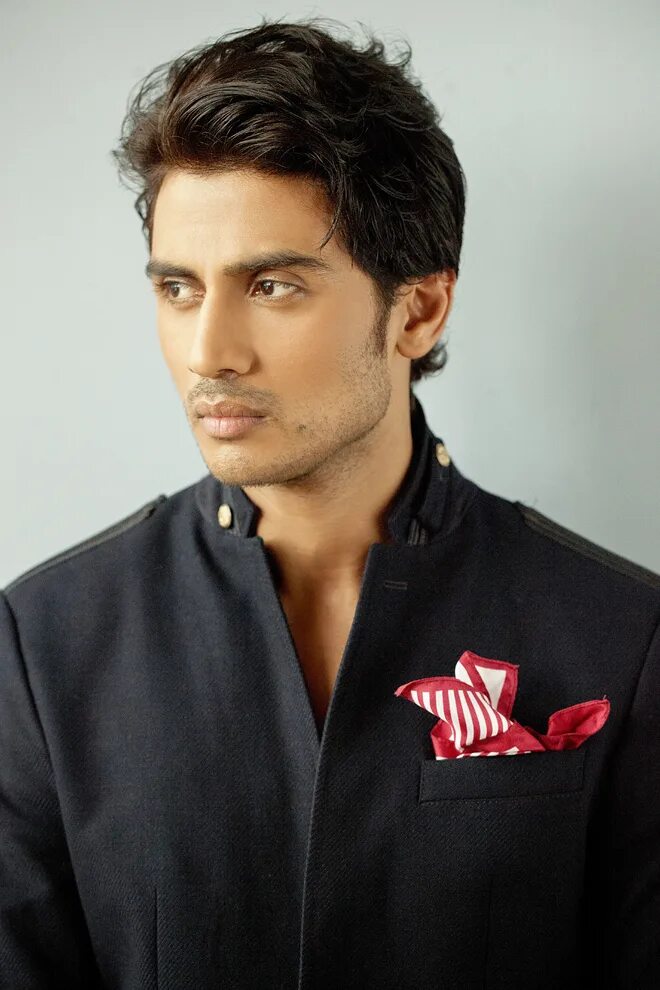 Сиддхартх шукла. Соломон шив актер. Соломон шив актер. Шив актер. Шив драшан.