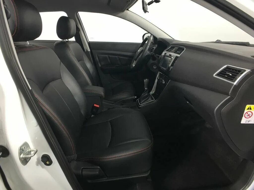 Lifan solano 2. солано 2 салон. Lifan solano 2 2018. лифан солано 2 салон люкс. солано 2 салон.