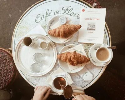 Paris cafe aesthetic