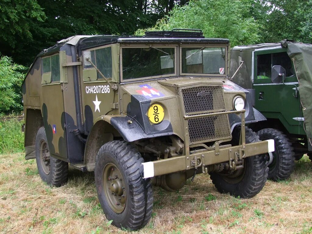 Cmp c. Chevrolet cmp. cmp ford gun tractor..
