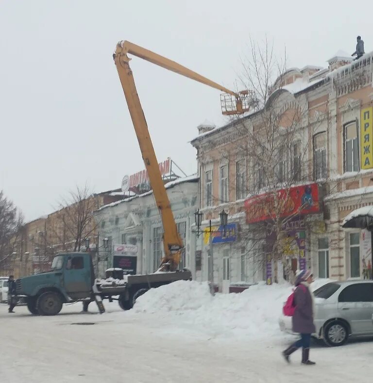 Муп жкх бузулук. Бузулук снег. ЖКХ Бузулук. Первый снег Бузулук. ЖКХ во 2 микрорайоне Бузулук.