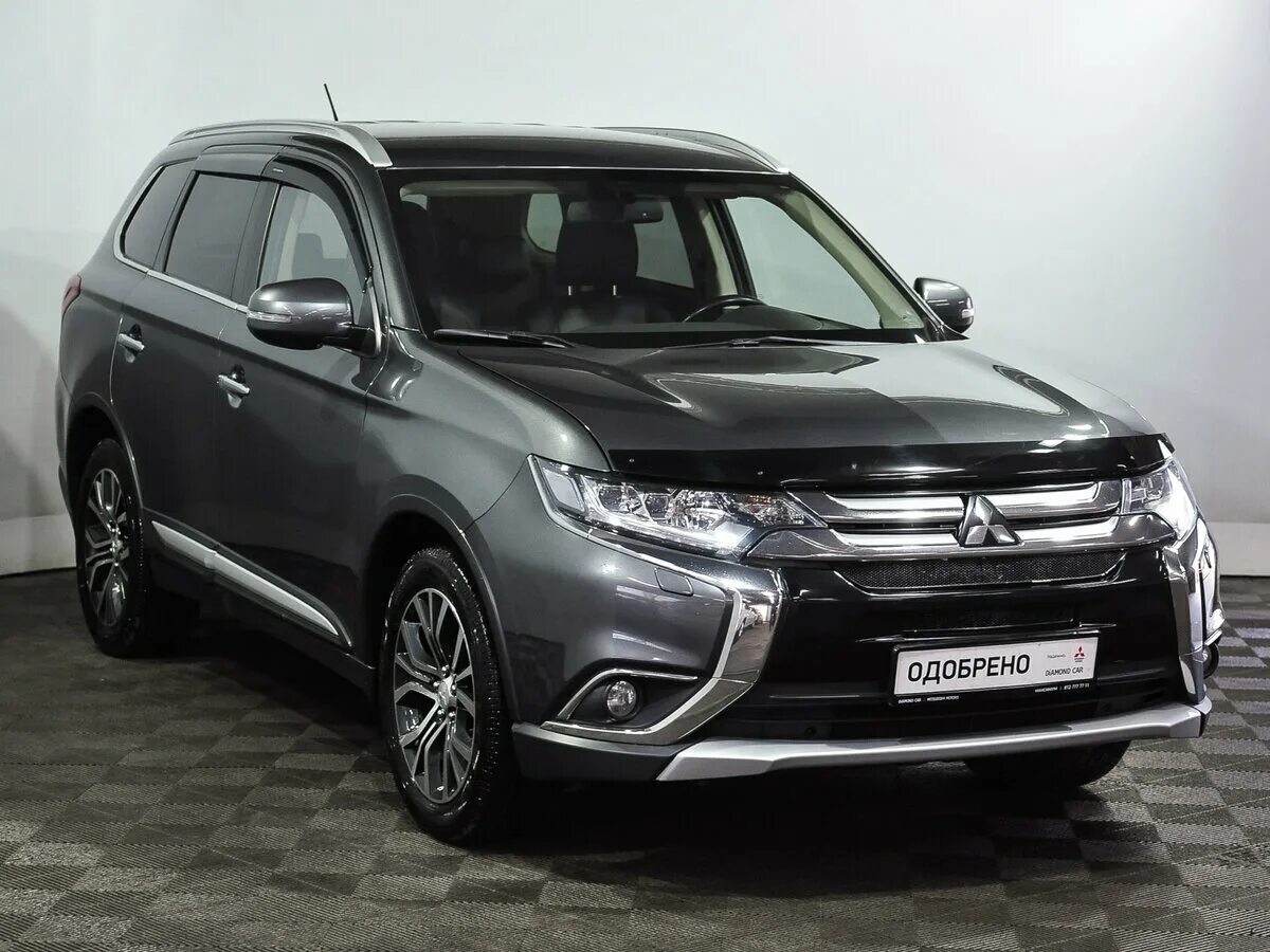 Mitsubishi Outlander 2015. Mitsubishi Outlander 3 Рестайлинг 2. Митсубиси Аутлендер 2015г. Mitsubishi Outlander 3 Рестайлинг 2 2015. Мицубиси аутлендер 2015 год